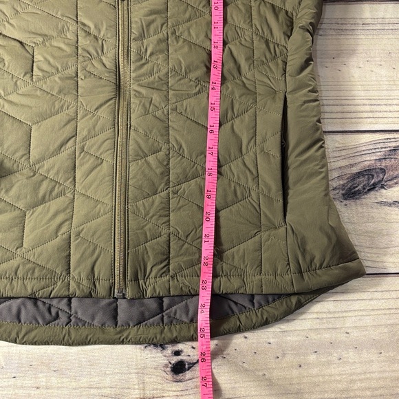 Duluth Trading Co Women's Quilted Bomber Jacket - Olive Work Warm - Picture 6 of 11